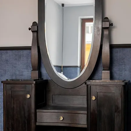 Homewell Czartoria- Free Parking *