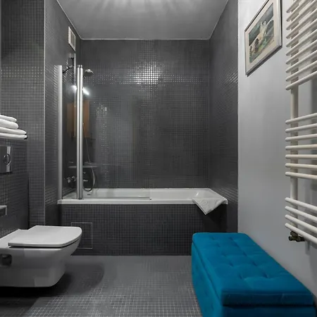 Homewell Czartoria- Free Parking Apartment